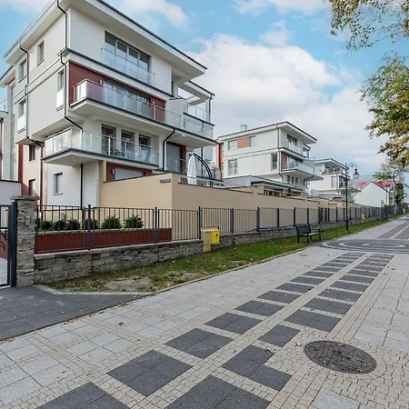 Apartmanhotel 8/25 Rewal