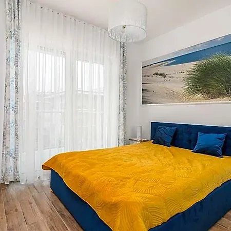 Aparthotel 8/25