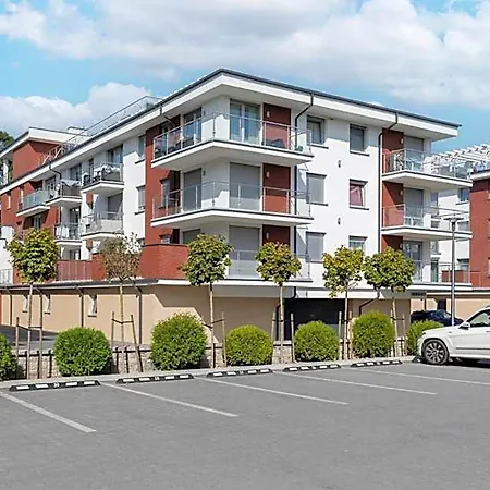 8/25 Aparthotel 4*