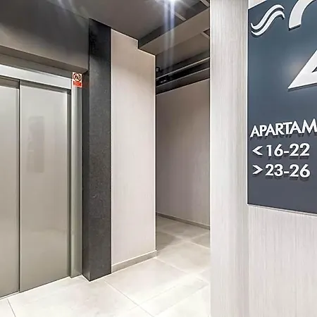 8/25 Aparthotel 4*
