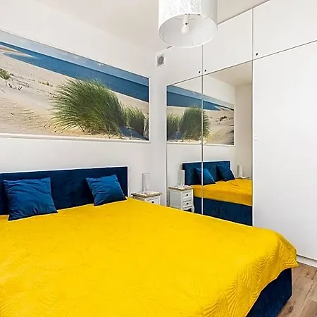 Aparthotel 8/25