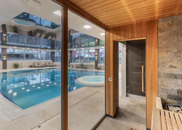 8/25 Appart hôtel 4*