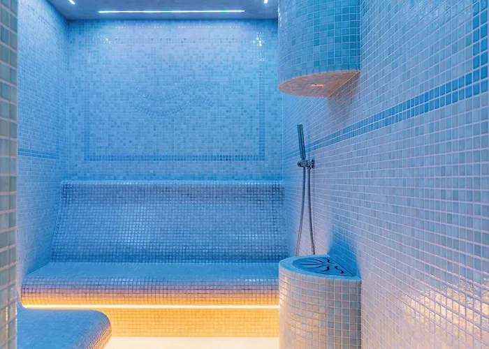 Apartmanhotel 8/25 4*